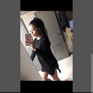 Sweater dress/can go as a shirts also